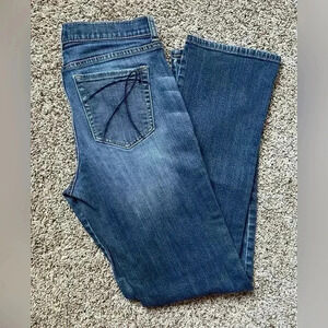 2/$30 New York & Company Mid-Rise Straight Women’s Jeans. Dark Wash Size 4